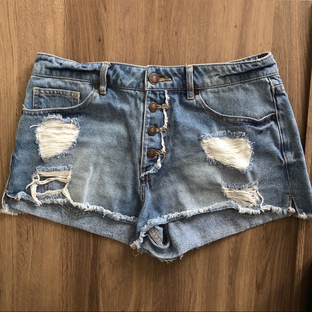 Forever 21 denim jean shorts distressed